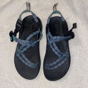 CHACO SANDAL SIZE 4